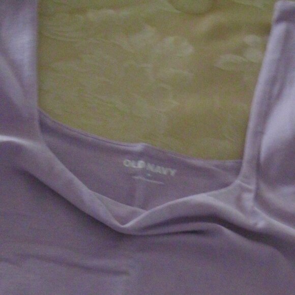 "OLD NAVY NEW LOW CUT T SHIRT IN SIZE MEDIUM, COLOR LAVENDER NEW AND NEVER WORN" - Picture 8 of 12